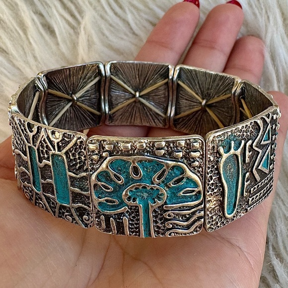 Vintage ๐ค Boho Silver Tone & Turquoise Stretch Bracelet Square Tribal Beachy - Picture 5 of 8